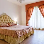 Sofia 4*