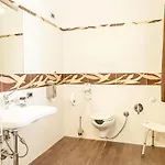 Sofia 4*